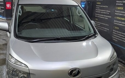 Toyota Voxy II, 2010 год, 1 450 000 рублей, 1 фотография