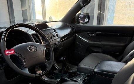 Toyota Land Cruiser Prado 120 рестайлинг, 2007 год, 2 700 000 рублей, 5 фотография