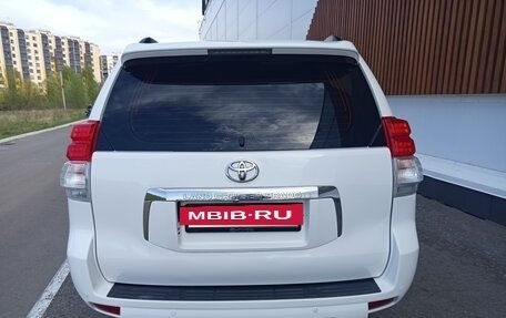 Toyota Land Cruiser Prado 150 рестайлинг 2, 2009 год, 2 650 000 рублей, 14 фотография