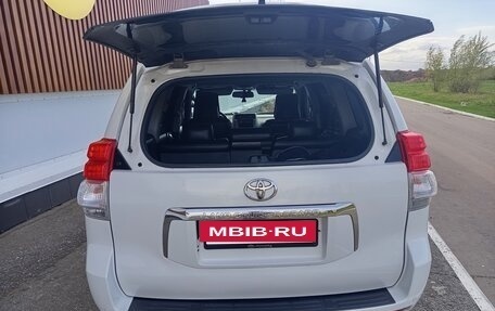 Toyota Land Cruiser Prado 150 рестайлинг 2, 2009 год, 2 650 000 рублей, 17 фотография