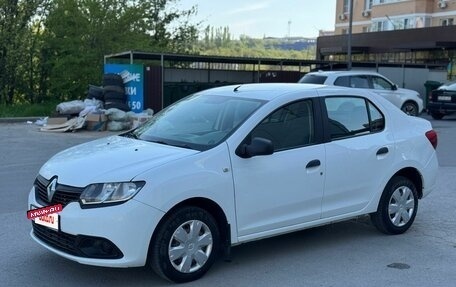 Renault Logan II, 2017 год, 580 000 рублей, 3 фотография