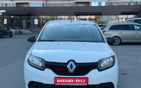 Renault Logan II, 2017 год, 580 000 рублей, 4 фотография