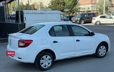Renault Logan II, 2017 год, 580 000 рублей, 6 фотография