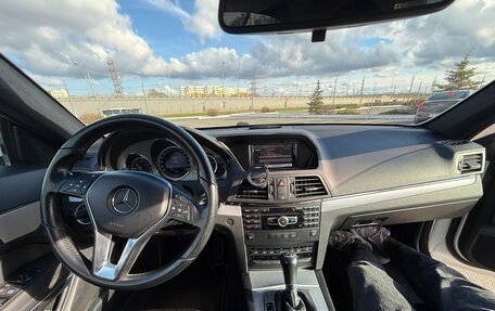 Mercedes-Benz E-Класс, 2013 год, 1 345 000 рублей, 28 фотография