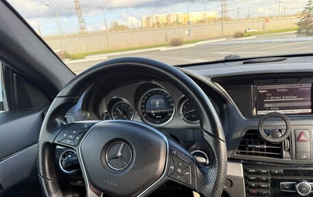 Mercedes-Benz E-Класс, 2013 год, 1 345 000 рублей, 26 фотография