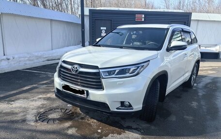 Toyota Highlander III, 2014 год, 2 350 000 рублей, 10 фотография
