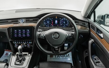 Volkswagen Passat B8 рестайлинг, 2016 год, 1 670 000 рублей, 10 фотография