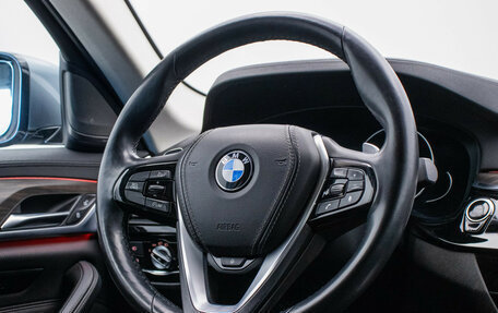 BMW 5 серия, 2018 год, 3 590 000 рублей, 15 фотография