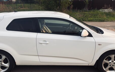 KIA cee'd I рестайлинг, 2009 год, 650 000 рублей, 8 фотография