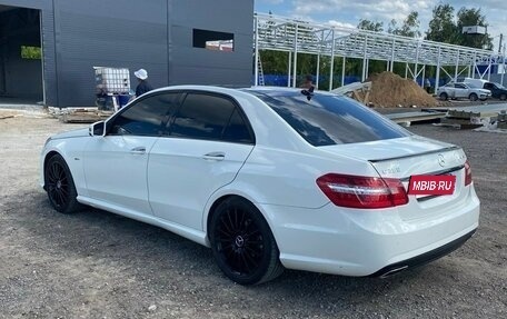 Mercedes-Benz E-Класс, 2011 год, 1 799 000 рублей, 2 фотография