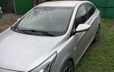 Hyundai Solaris II рестайлинг, 2014 год, 955 000 рублей, 3 фотография