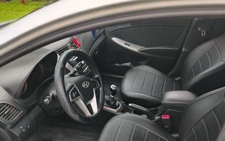 Hyundai Solaris II рестайлинг, 2014 год, 955 000 рублей, 8 фотография