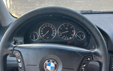 BMW 5 серия, 2001 год, 850 000 рублей, 3 фотография
