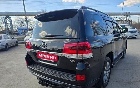Toyota Land Cruiser 200, 2017 год, 7 350 000 рублей, 11 фотография