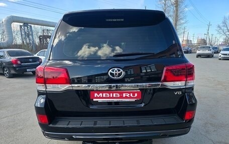 Toyota Land Cruiser 200, 2017 год, 7 350 000 рублей, 12 фотография