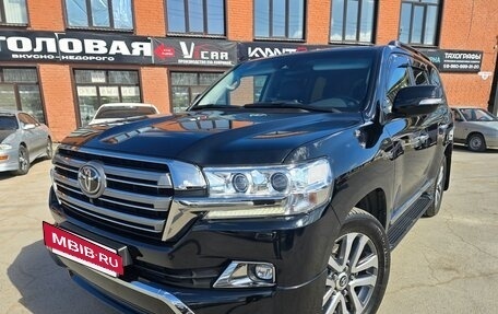 Toyota Land Cruiser 200, 2017 год, 7 350 000 рублей, 35 фотография