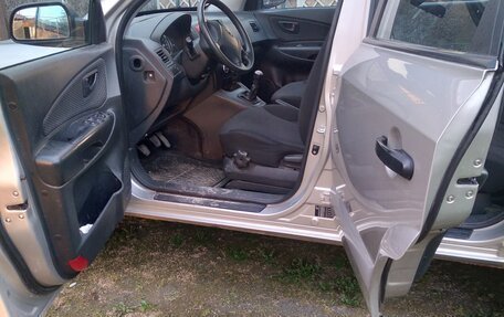Hyundai Tucson III, 2008 год, 750 000 рублей, 2 фотография