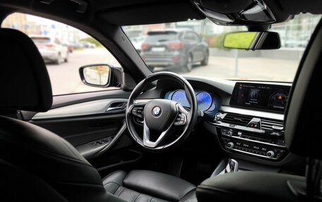 BMW 5 серия, 2017 год, 3 990 000 рублей, 21 фотография