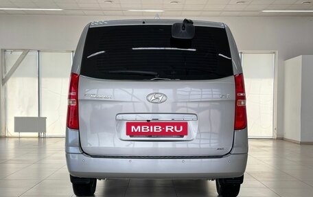 Hyundai Grand Starex Grand Starex I рестайлинг 2, 2020 год, 3 999 000 рублей, 8 фотография