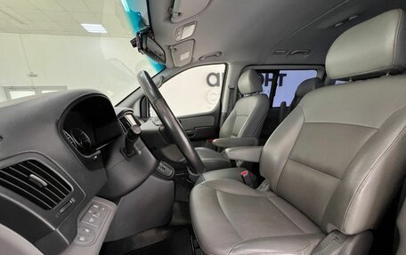 Hyundai Grand Starex Grand Starex I рестайлинг 2, 2020 год, 3 999 000 рублей, 16 фотография