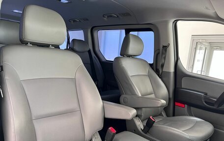 Hyundai Grand Starex Grand Starex I рестайлинг 2, 2020 год, 3 999 000 рублей, 33 фотография