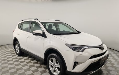 Toyota RAV4, 2018 год, 2 275 000 рублей, 3 фотография