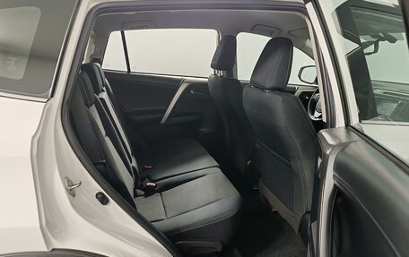 Toyota RAV4, 2018 год, 2 275 000 рублей, 22 фотография