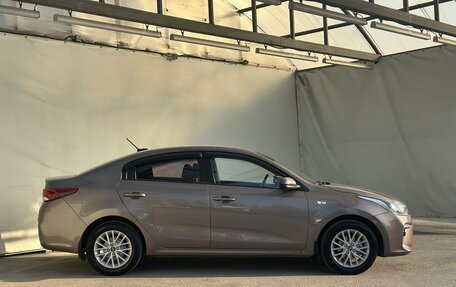 KIA Rio IV, 2018 год, 1 270 000 рублей, 8 фотография