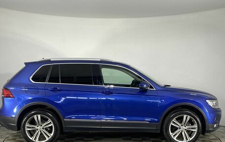 Volkswagen Tiguan II, 2018 год, 2 780 000 рублей, 3 фотография