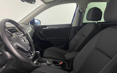 Volkswagen Tiguan II, 2018 год, 2 780 000 рублей, 4 фотография
