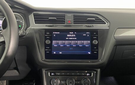 Volkswagen Tiguan II, 2018 год, 2 780 000 рублей, 10 фотография