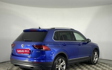 Volkswagen Tiguan II, 2018 год, 2 780 000 рублей, 16 фотография