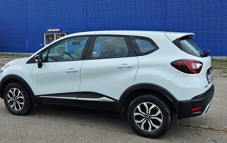 Renault Kaptur I рестайлинг, 2019 год, 1 530 000 рублей, 1 фотография