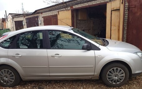 Ford Focus II рестайлинг, 2005 год, 450 000 рублей, 1 фотография