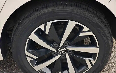 Volkswagen Polo, 2021 год, 1 142 000 рублей, 10 фотография