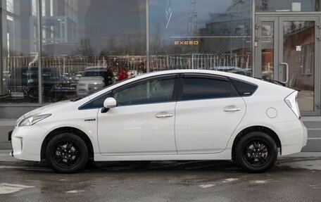 Toyota Prius, 2012 год, 1 010 000 рублей, 2 фотография