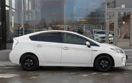 Toyota Prius, 2012 год, 1 010 000 рублей, 6 фотография