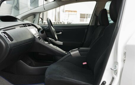 Toyota Prius, 2012 год, 1 010 000 рублей, 9 фотография