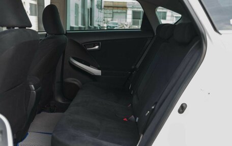 Toyota Prius, 2012 год, 1 010 000 рублей, 10 фотография