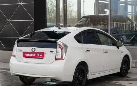 Toyota Prius, 2012 год, 1 010 000 рублей, 5 фотография