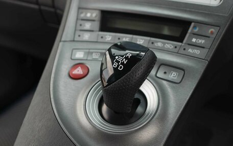 Toyota Prius, 2012 год, 1 010 000 рублей, 16 фотография