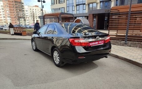 Toyota Camry, 2013 год, 1 430 000 рублей, 6 фотография