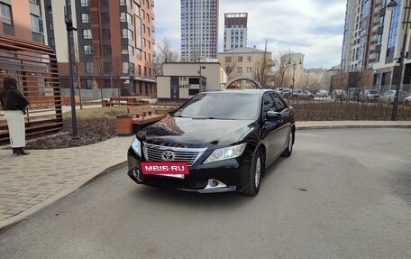 Toyota Camry, 2013 год, 1 430 000 рублей, 2 фотография