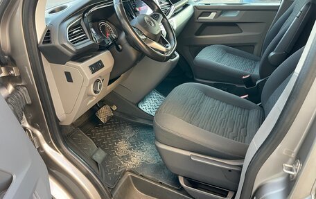 Volkswagen Caravelle T6 рестайлинг, 2020 год, 4 300 000 рублей, 6 фотография