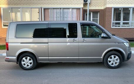 Volkswagen Caravelle T6 рестайлинг, 2020 год, 4 300 000 рублей, 3 фотография