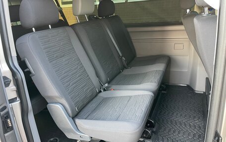 Volkswagen Caravelle T6 рестайлинг, 2020 год, 4 300 000 рублей, 9 фотография