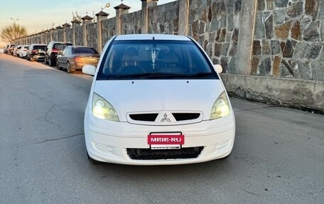Mitsubishi Colt VI рестайлинг, 2003 год, 380 000 рублей, 2 фотография