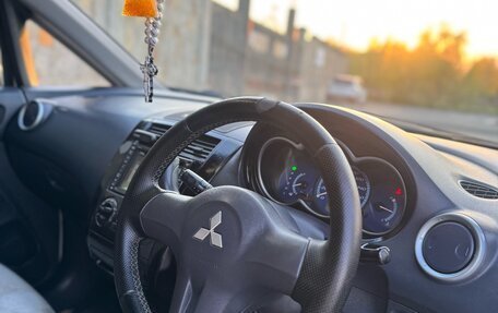 Mitsubishi Colt VI рестайлинг, 2003 год, 380 000 рублей, 6 фотография