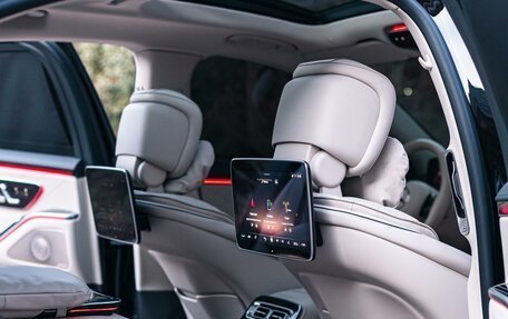 Mercedes-Benz S-Класс, 2023 год, 16 000 000 рублей, 10 фотография