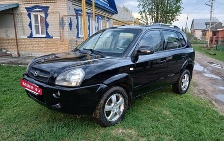 Hyundai Tucson III, 2005 год, 650 000 рублей, 2 фотография